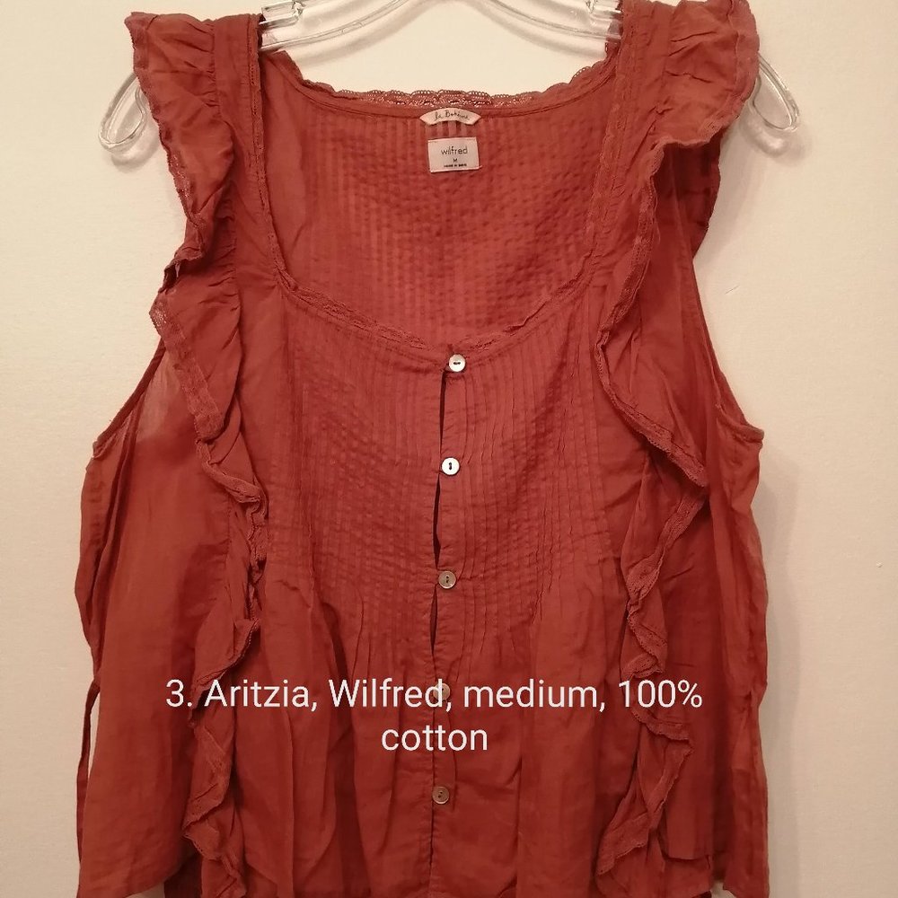Nice summer Aritzia Wilfred TOP